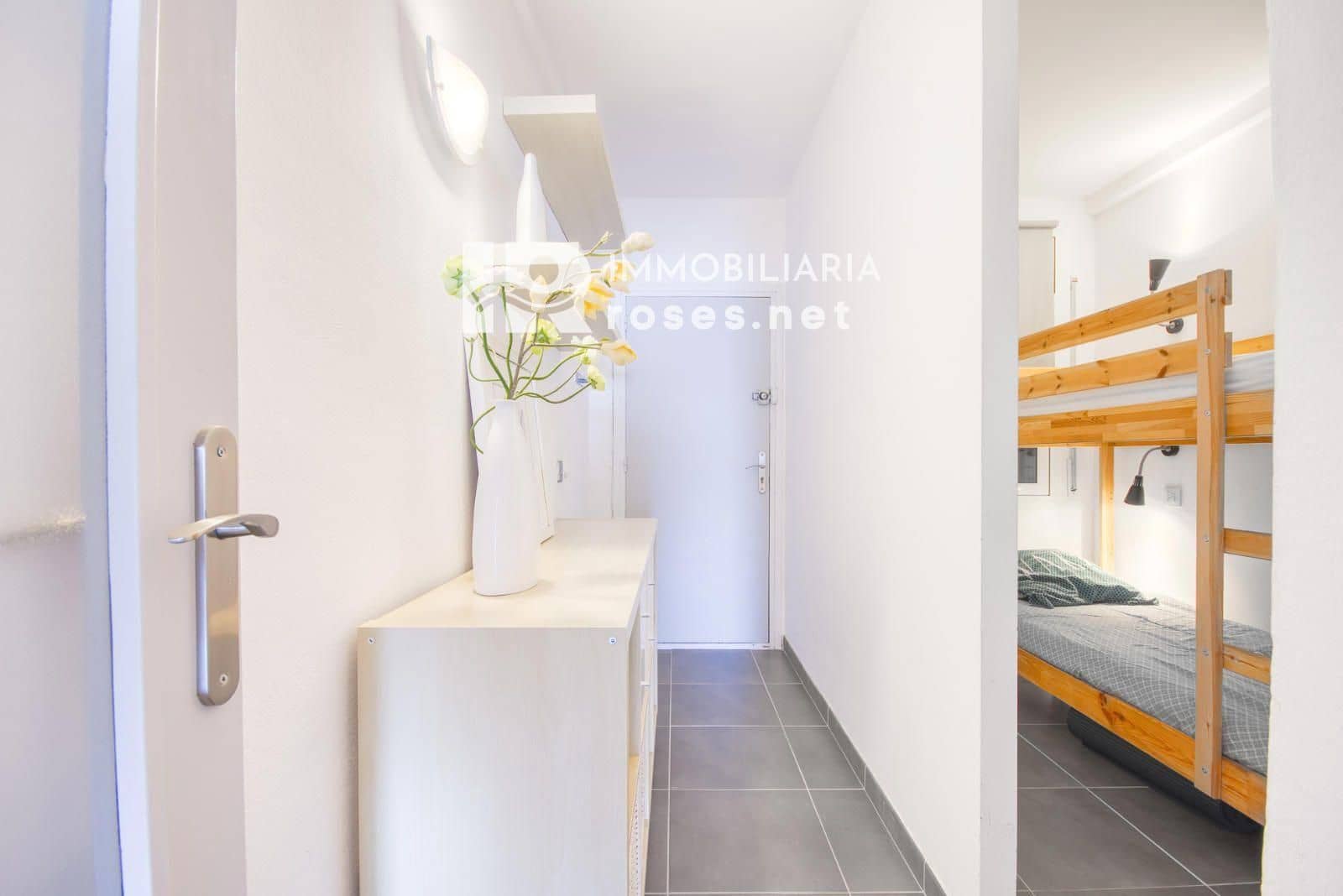 1 bedroom Flat for sale in Roses - € 214,000 (Ref: 9147691)