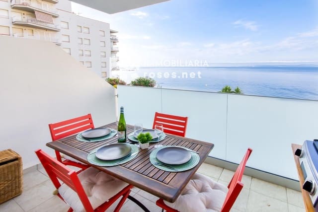 1 bedroom Flat for sale in Roses - € 214,000 (Ref: 9147691)