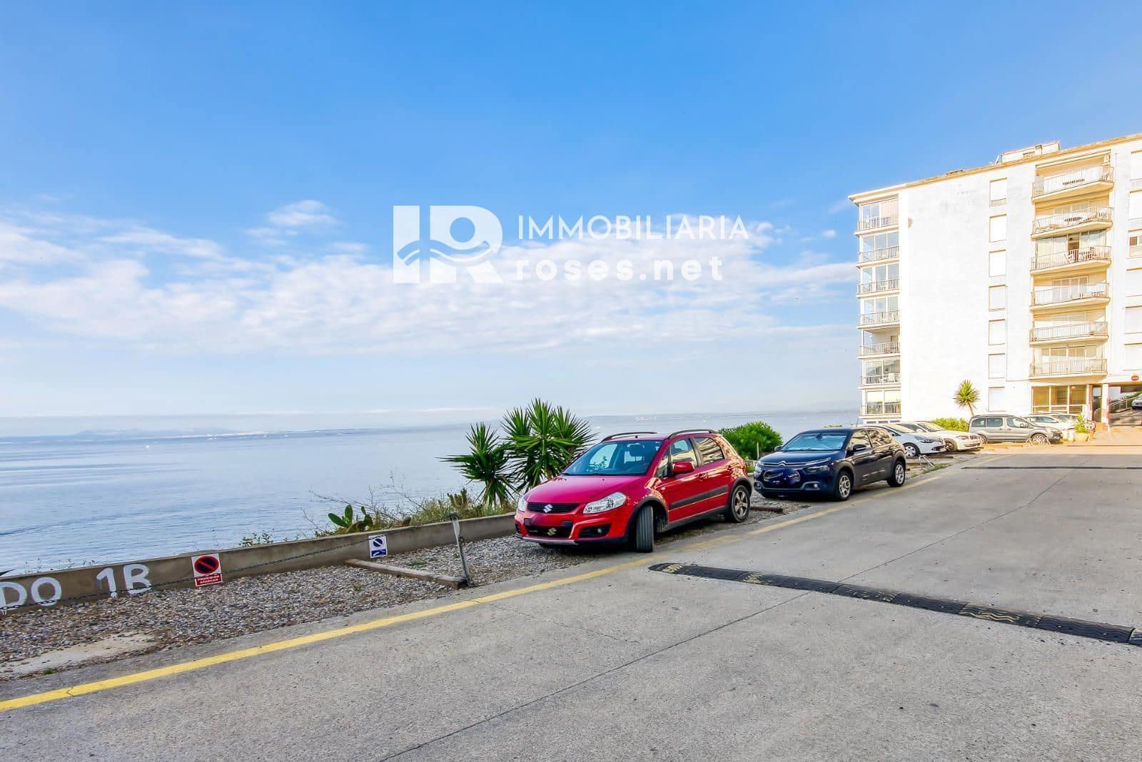 1 bedroom Flat for sale in Roses - € 214,000 (Ref: 9147691)