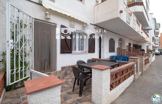 1 bedroom Flat for sale in Empuriabrava, Castelló d'Empúries with pool - € 159,000 (Ref: 9147692)