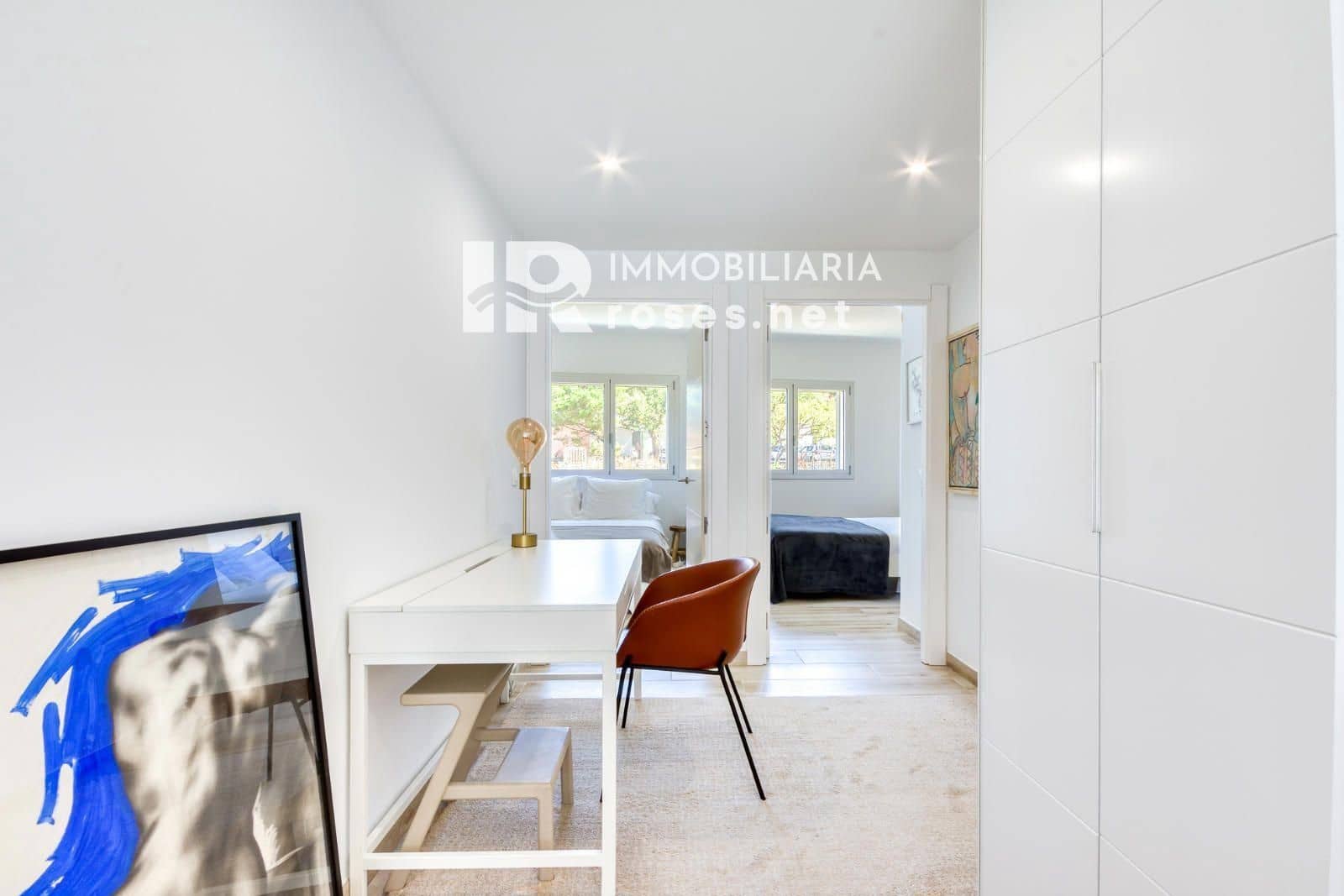 2 slaapkamer Flat te koop in Roses - € 205.000 (Ref: 9147694)