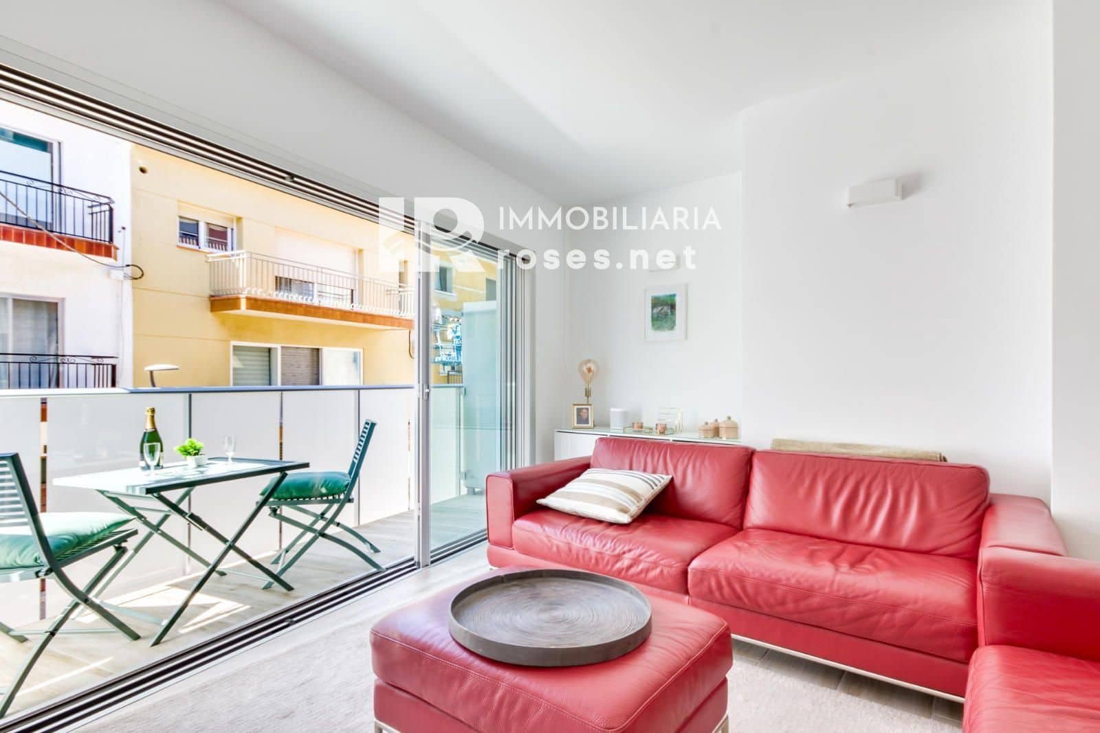 2 slaapkamer Flat te koop in Roses - € 205.000 (Ref: 9147694)