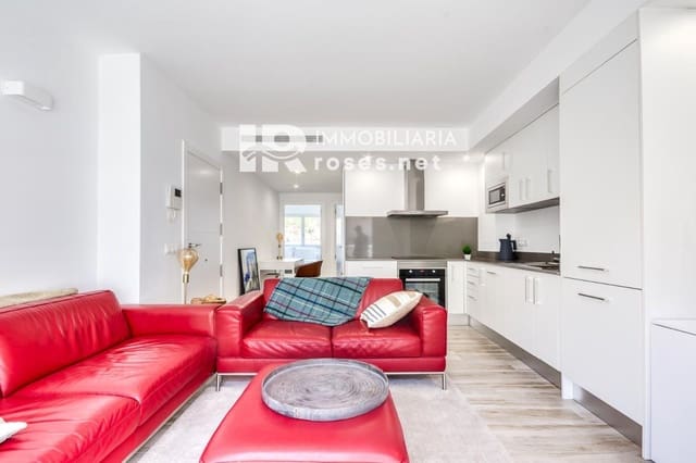 2 slaapkamer Flat te koop in Roses - € 205.000 (Ref: 9147694)