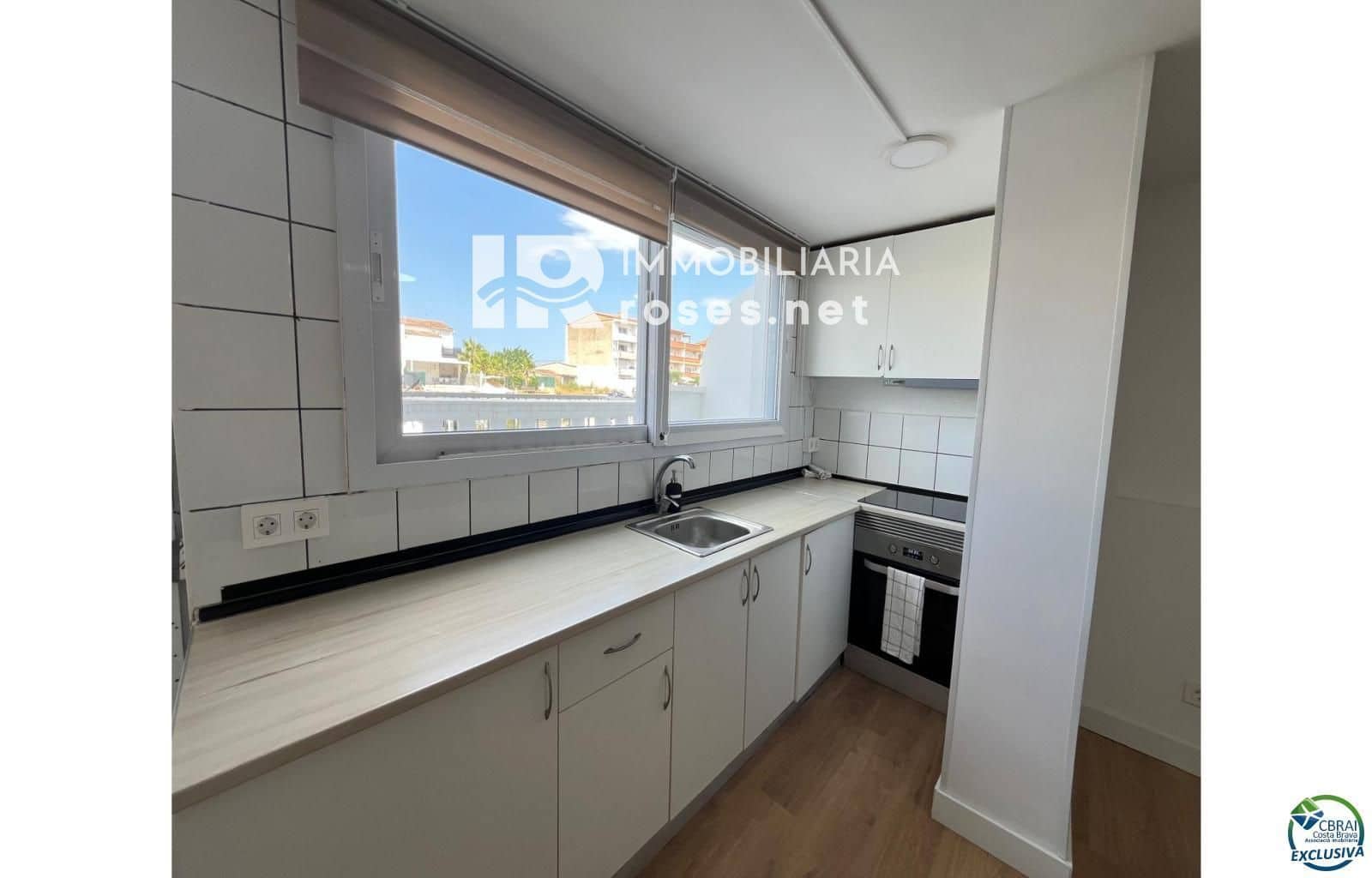 2 bedroom Flat for sale in Empuriabrava - € 172,000 (Ref: 9149686)