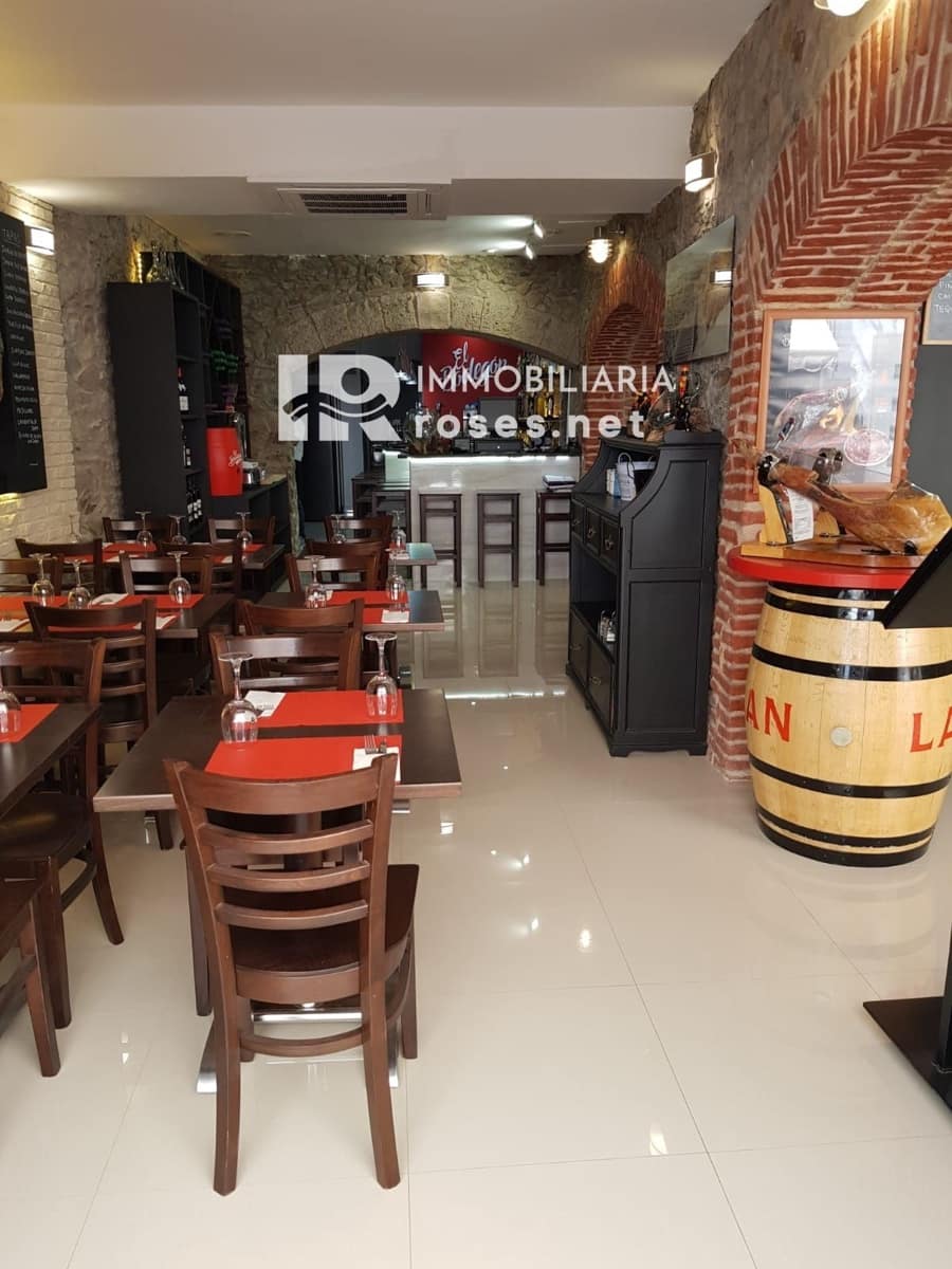 Erhverv til salg i Roses - € 750.000 (Ref: 9150753)