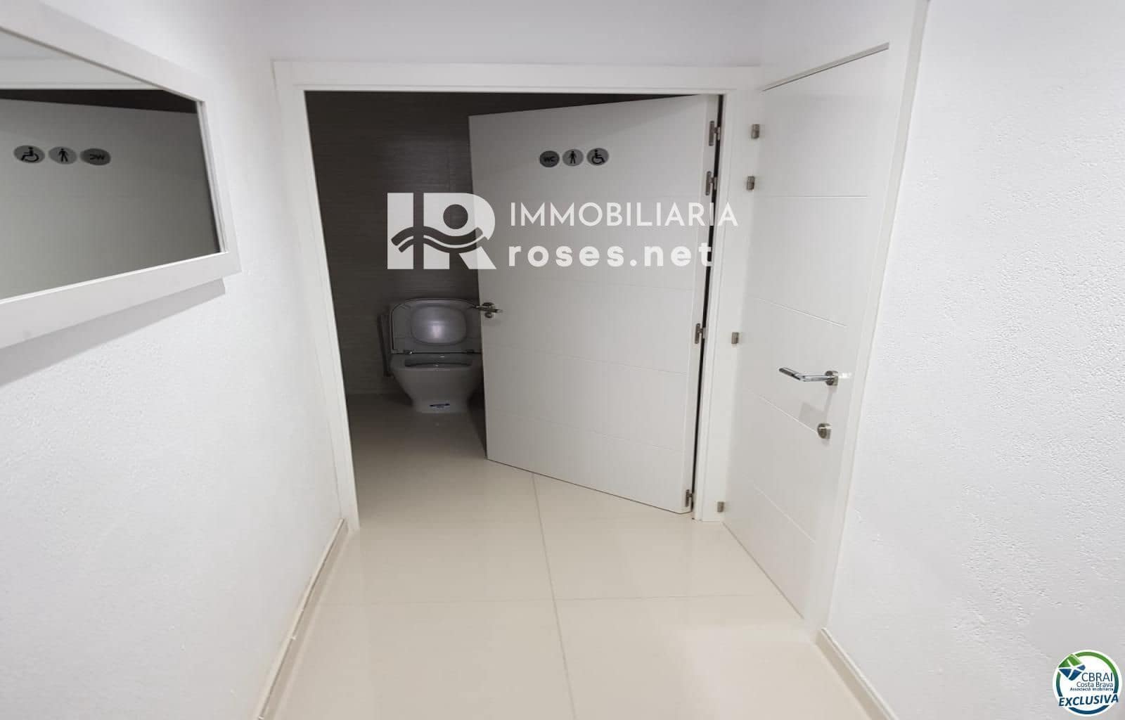 Erhverv til salg i Roses - € 750.000 (Ref: 9150753)