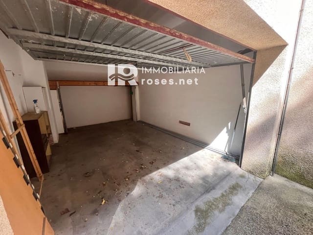 Garasje til salgs i Roses - € 55 000 (Ref: 9158167)