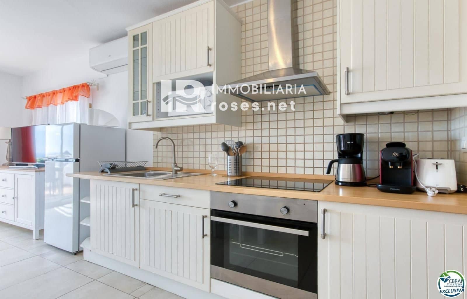 2 chambre Villa/Maison à vendre à Roses avec piscine garage - 325 000 € (Ref: 9164136)