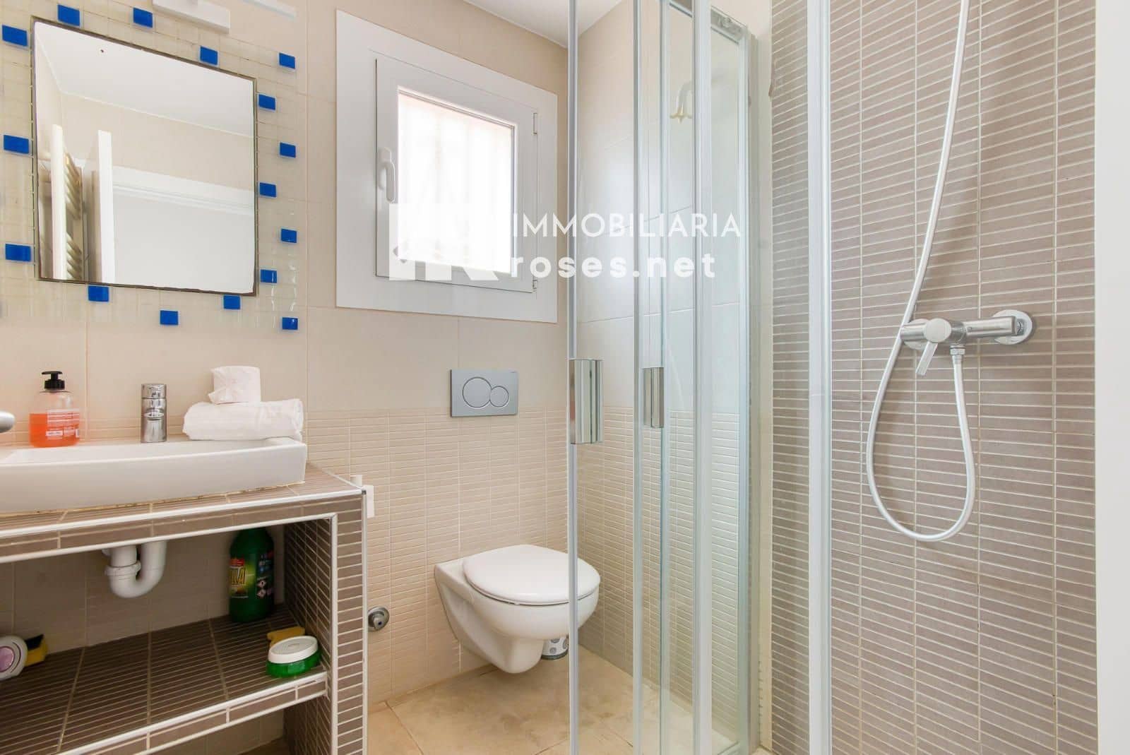 2 chambre Villa/Maison à vendre à Roses avec piscine garage - 325 000 € (Ref: 9164136)