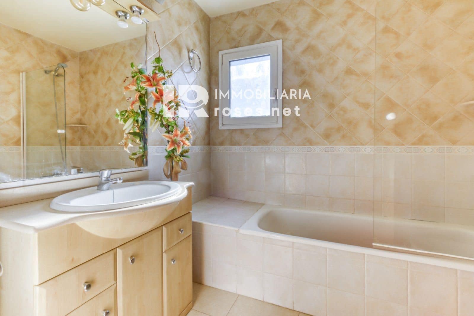 3 soveværelse Lejlighed til salg i Roses - € 360.000 (Ref: 9164138)