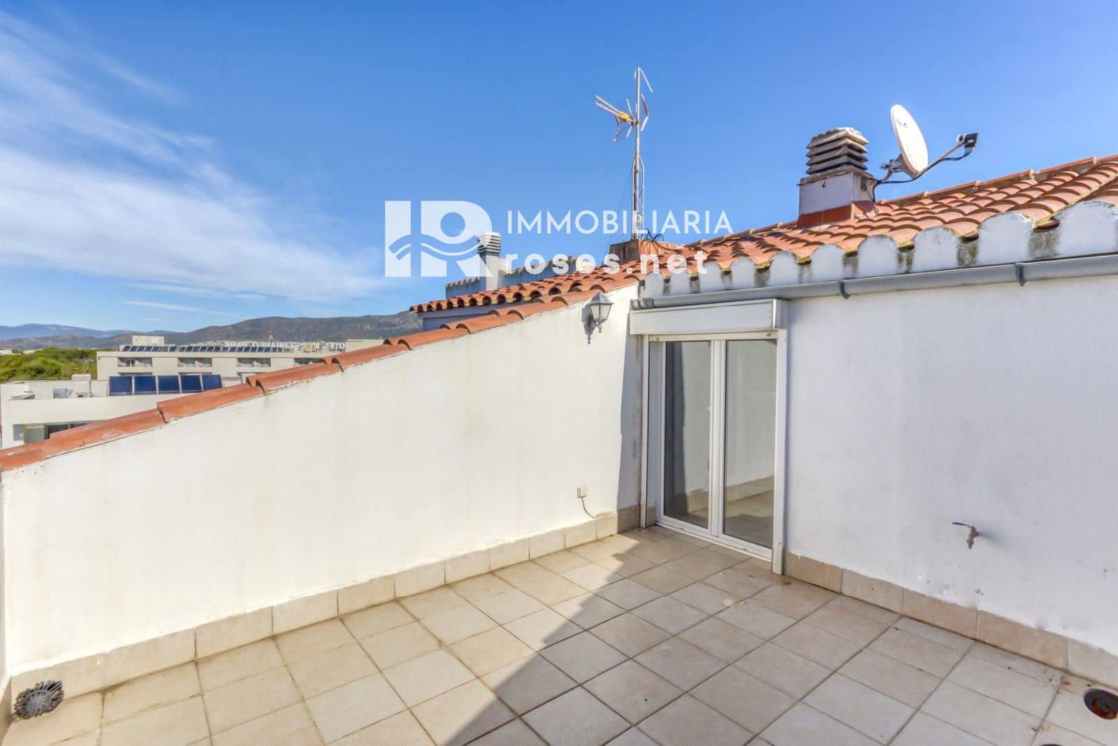 3 soveværelse Lejlighed til salg i Roses - € 360.000 (Ref: 9164138)