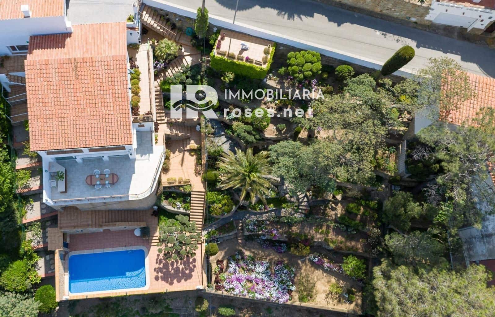 Chalet de 5 habitaciones en Roses en venta con piscina garaje - 945.000 € (Ref: 9164142)