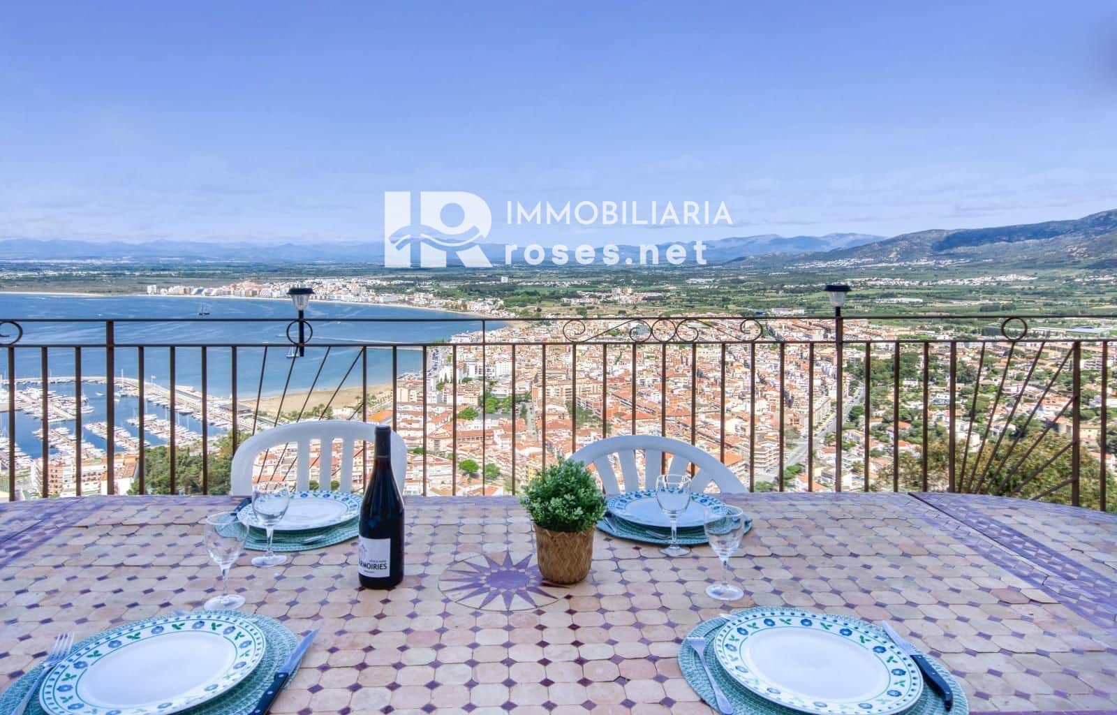 Chalet de 5 habitaciones en Roses en venta con piscina garaje - 945.000 € (Ref: 9164142)