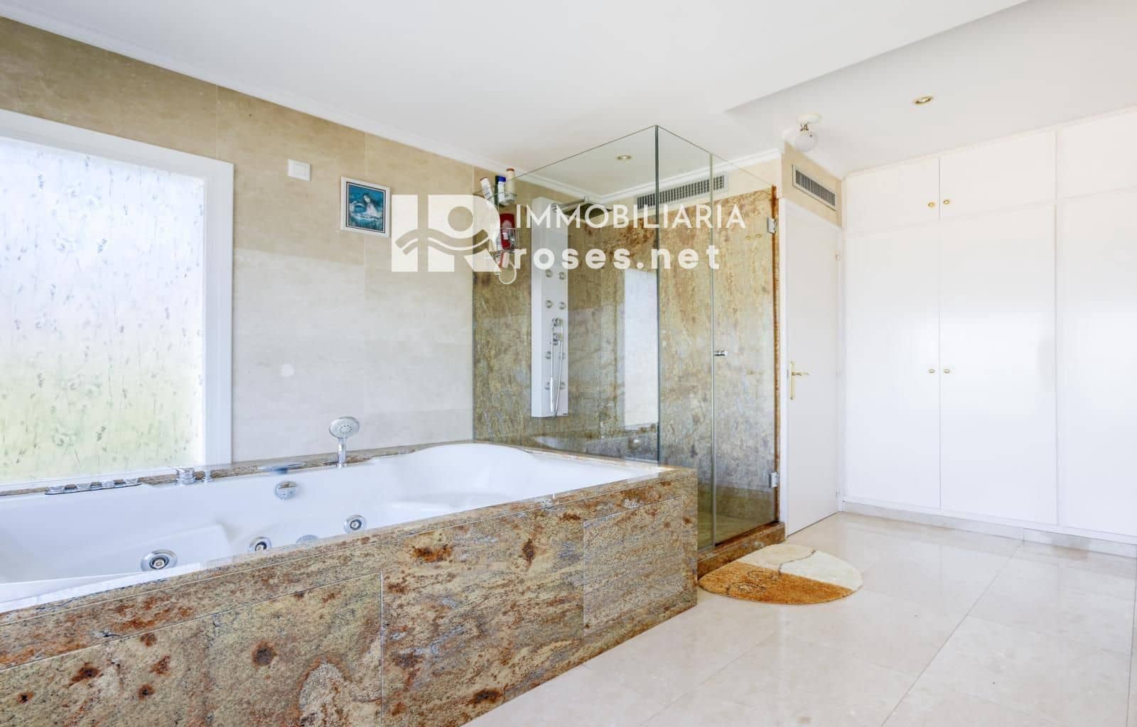 Chalet de 5 habitaciones en Roses en venta con piscina garaje - 945.000 € (Ref: 9164142)