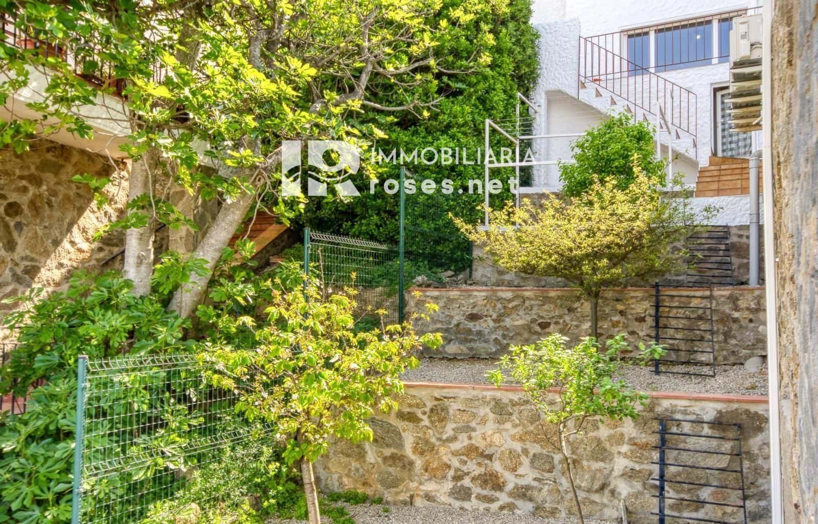 Chalet de 5 habitaciones en Roses en venta con piscina garaje - 945.000 € (Ref: 9164142)