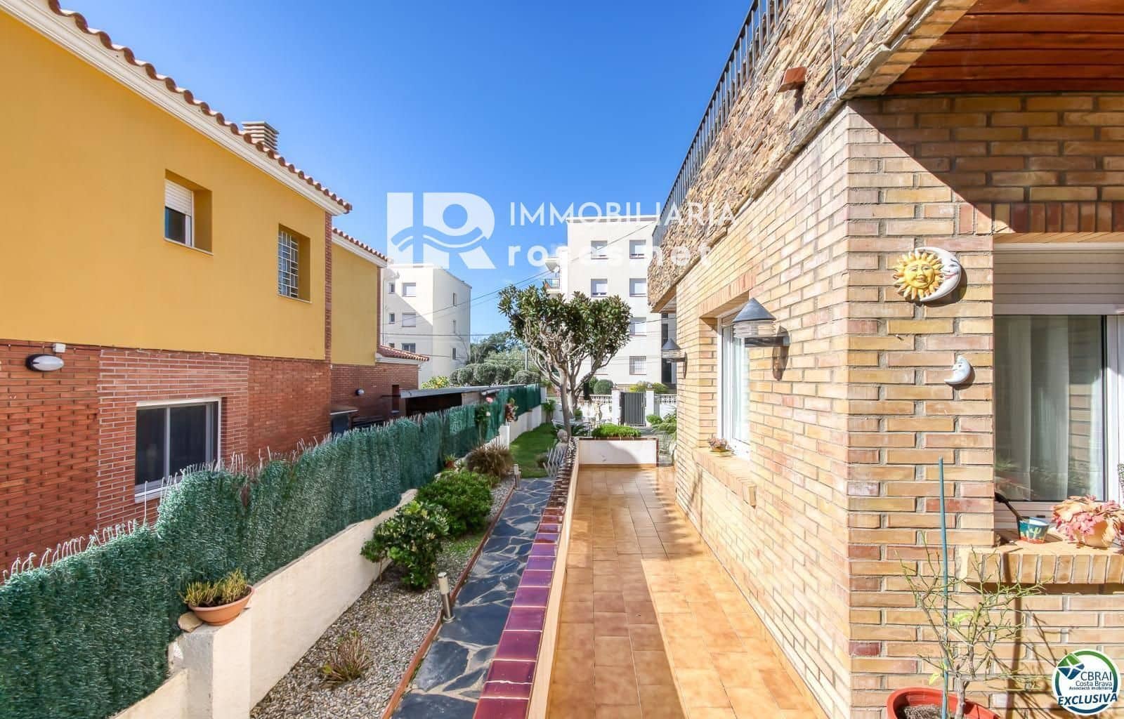 4 slaapkamer Villa te koop in Roses met zwembad garage - € 540.000 (Ref: 9164144)