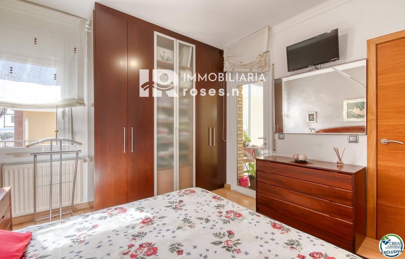 4 slaapkamer Villa te koop in Roses met zwembad garage - € 540.000 (Ref: 9164144)