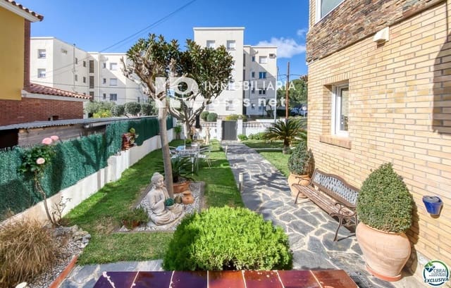 4 slaapkamer Villa te koop in Roses met zwembad garage - € 540.000 (Ref: 9164144)