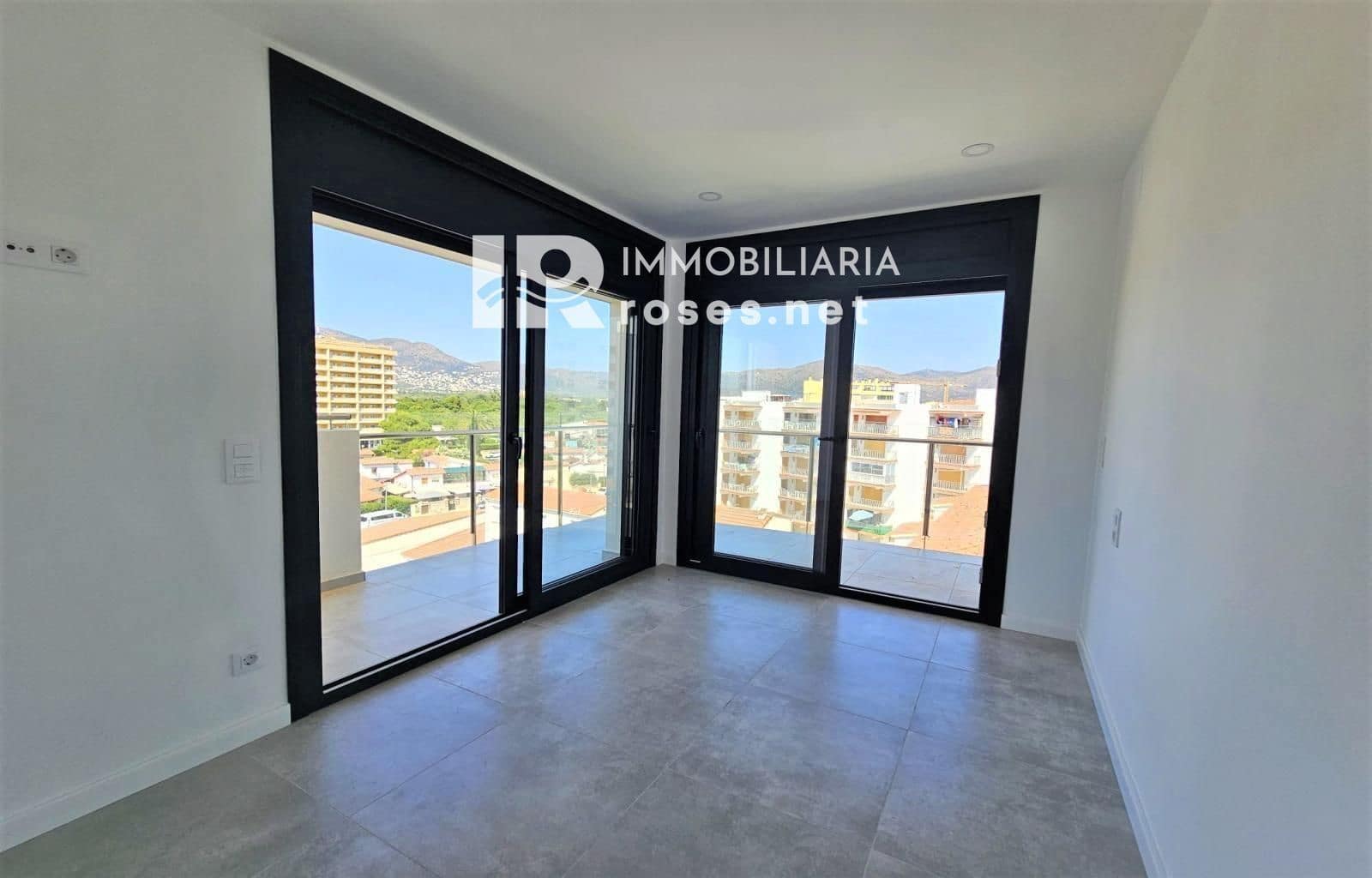 2 slaapkamer Flat te koop in Santa Margarida - € 345.000 (Ref: 9164146)