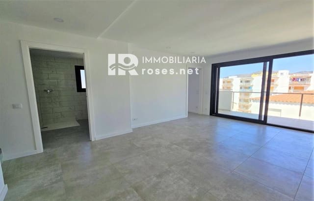 2 slaapkamer Flat te koop in Santa Margarida, Roses - € 345.000 (Ref: 9164146)