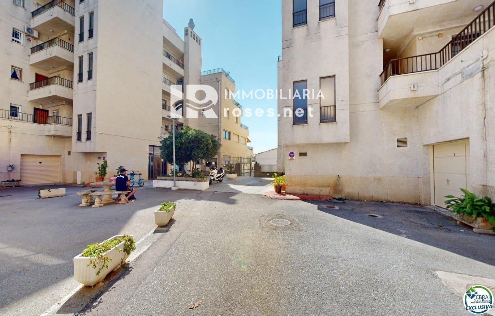 Flat te koop in Roses - € 110.000 (Ref: 9166399)