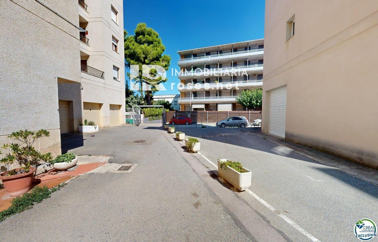 Flat te koop in Roses - € 110.000 (Ref: 9166399)