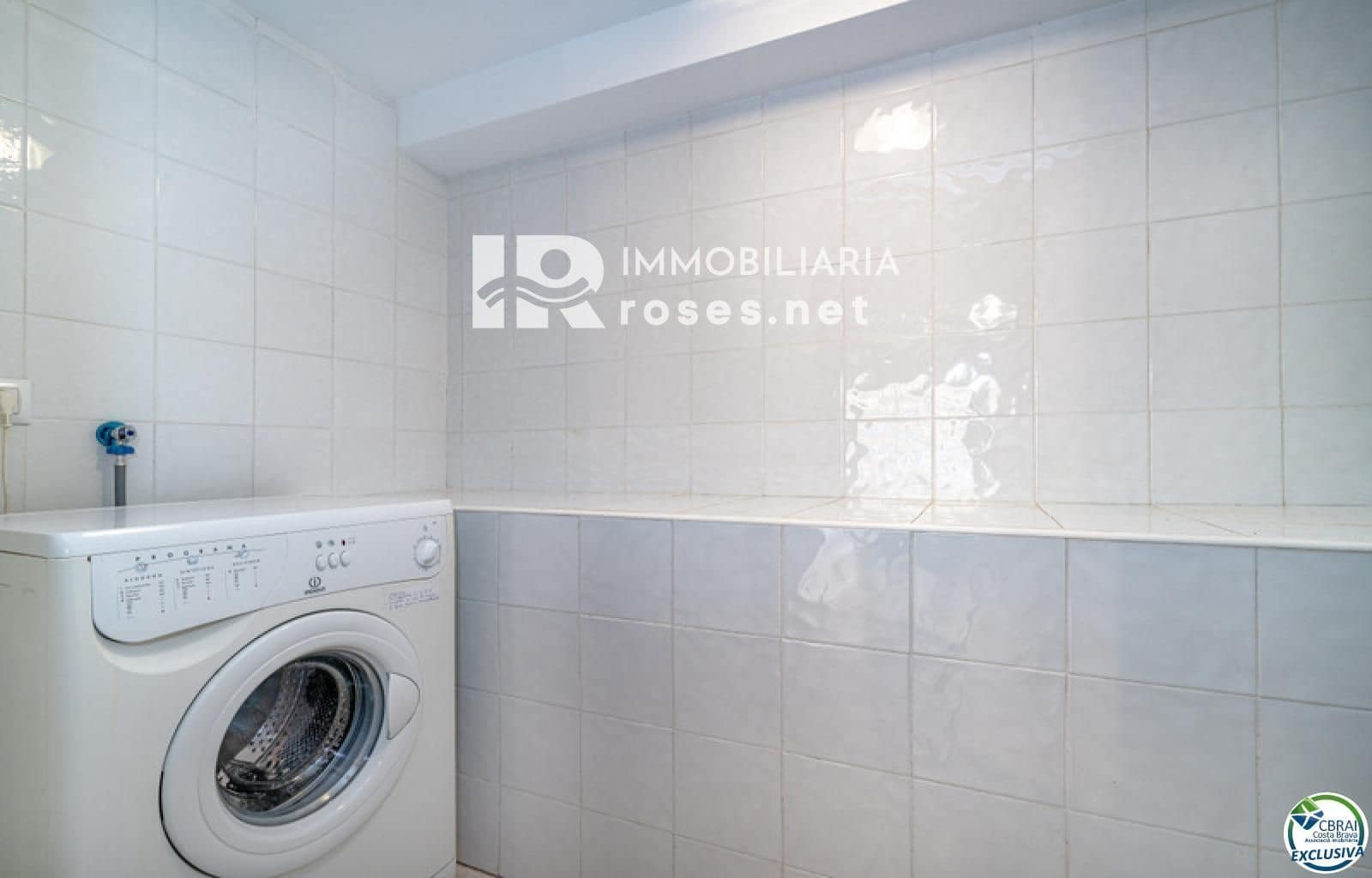 3 soverom Hus til salgs i Empuriabrava med svømmebasseng garasje - € 349 000 (Ref: 9166401)