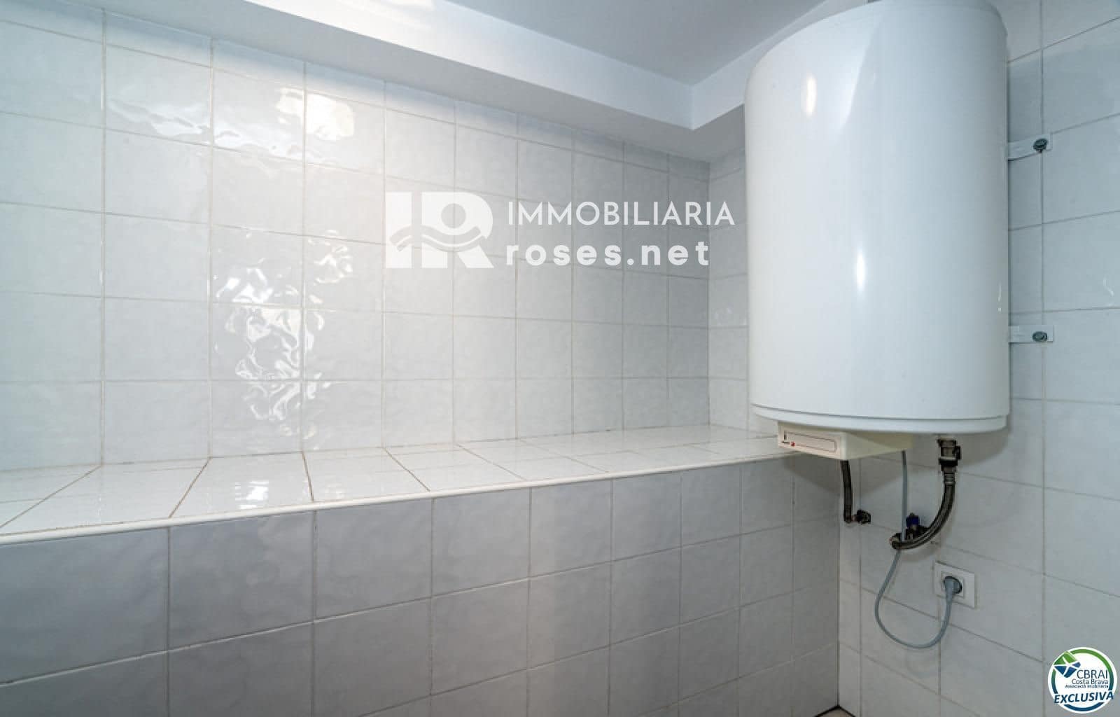 3 soverom Hus til salgs i Empuriabrava med svømmebasseng garasje - € 349 000 (Ref: 9166401)