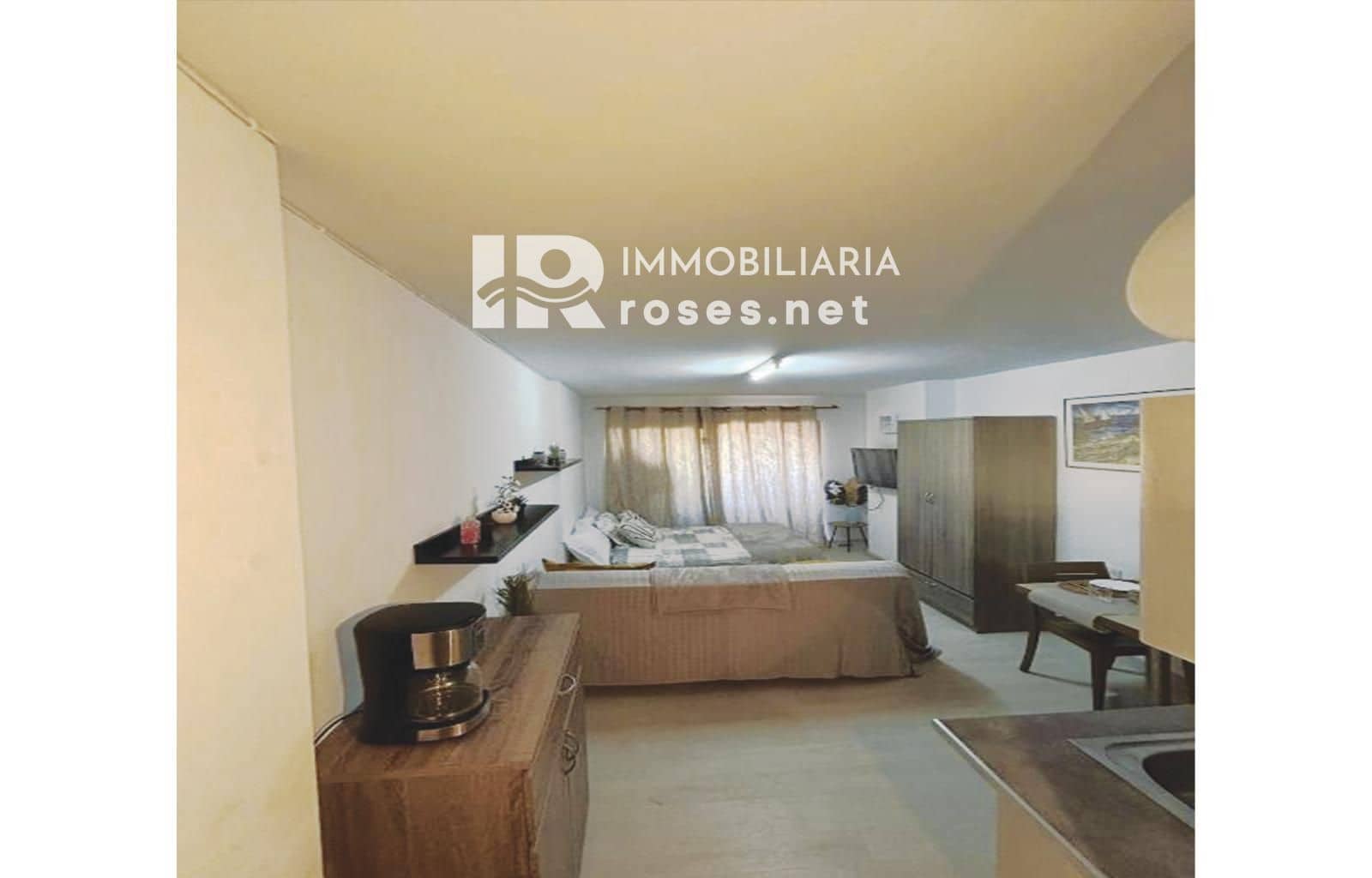 Flat for sale in Empuriabrava - € 93,500 (Ref: 9170120)