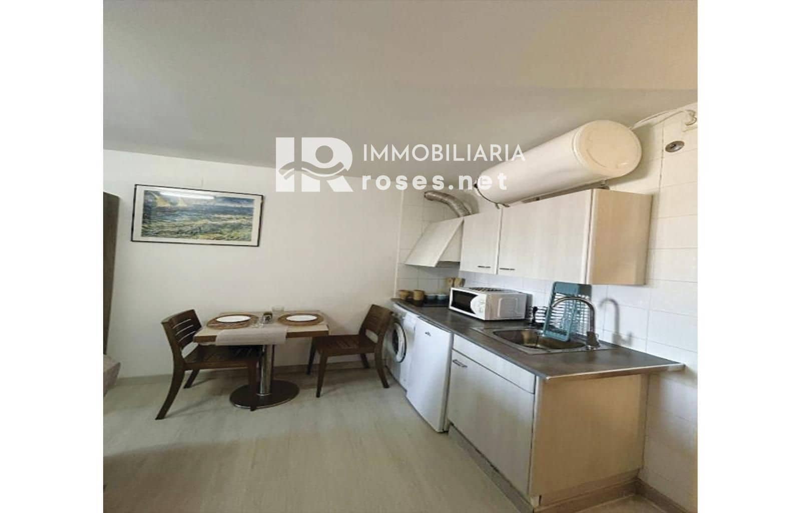 Flat for sale in Empuriabrava - € 93,500 (Ref: 9170120)