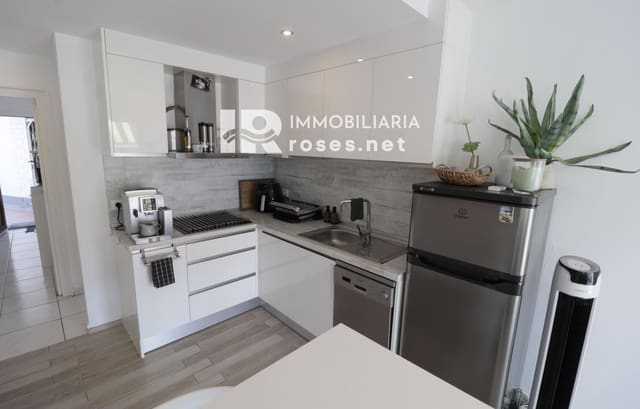 3 chambre Appartement à vendre à Santa Margarida, Roses - 176 000 € (Ref: 9183919)