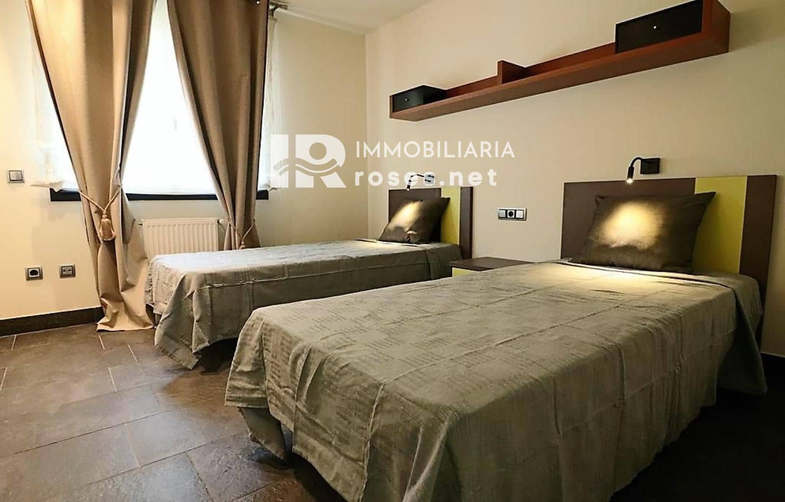 4 sypialnia Willa na sprzedaż w Peralada z basenem garażem - 950 000 € (Ref: 9187208)