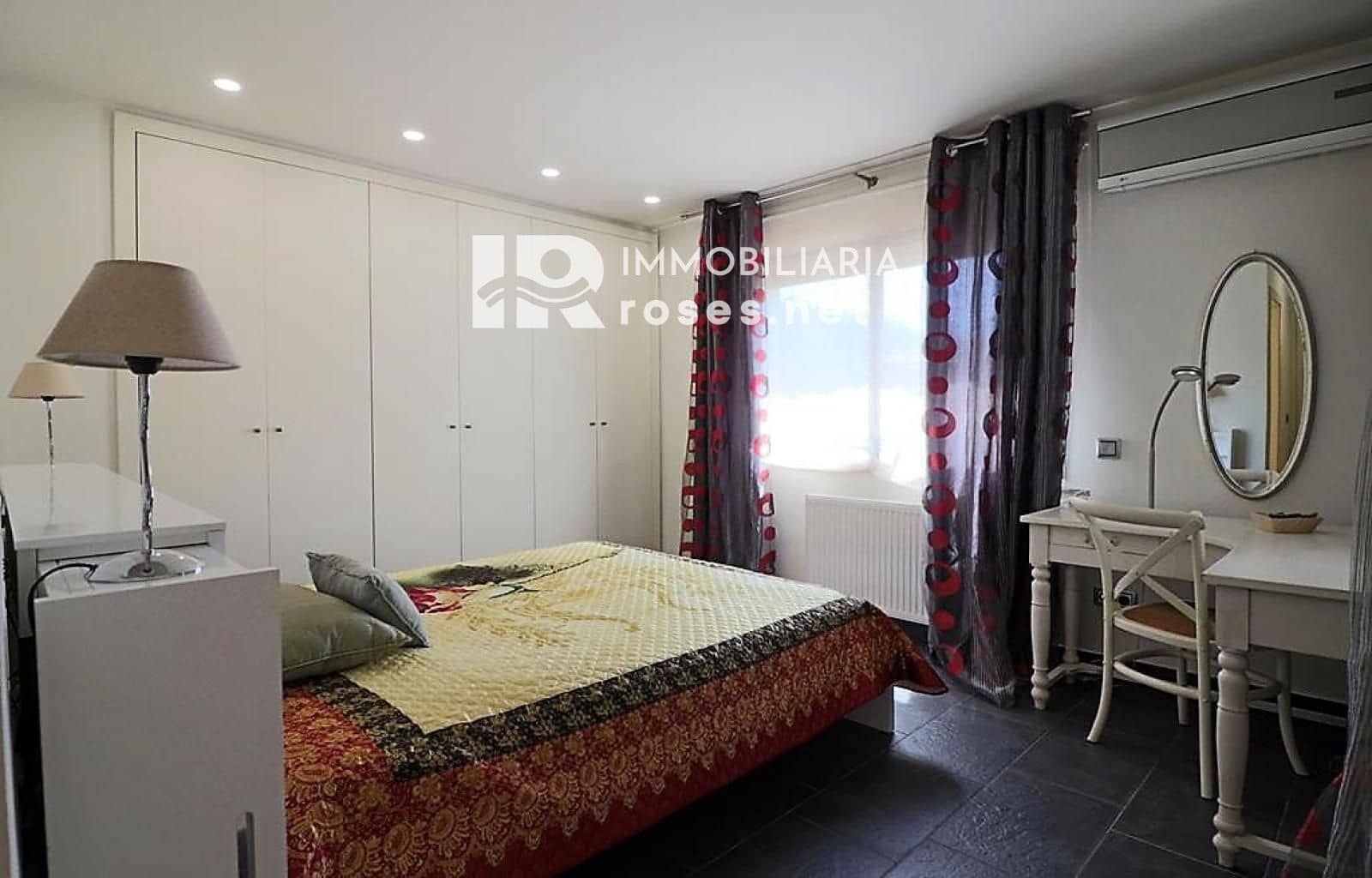 4 sypialnia Willa na sprzedaż w Peralada z basenem garażem - 950 000 € (Ref: 9187208)