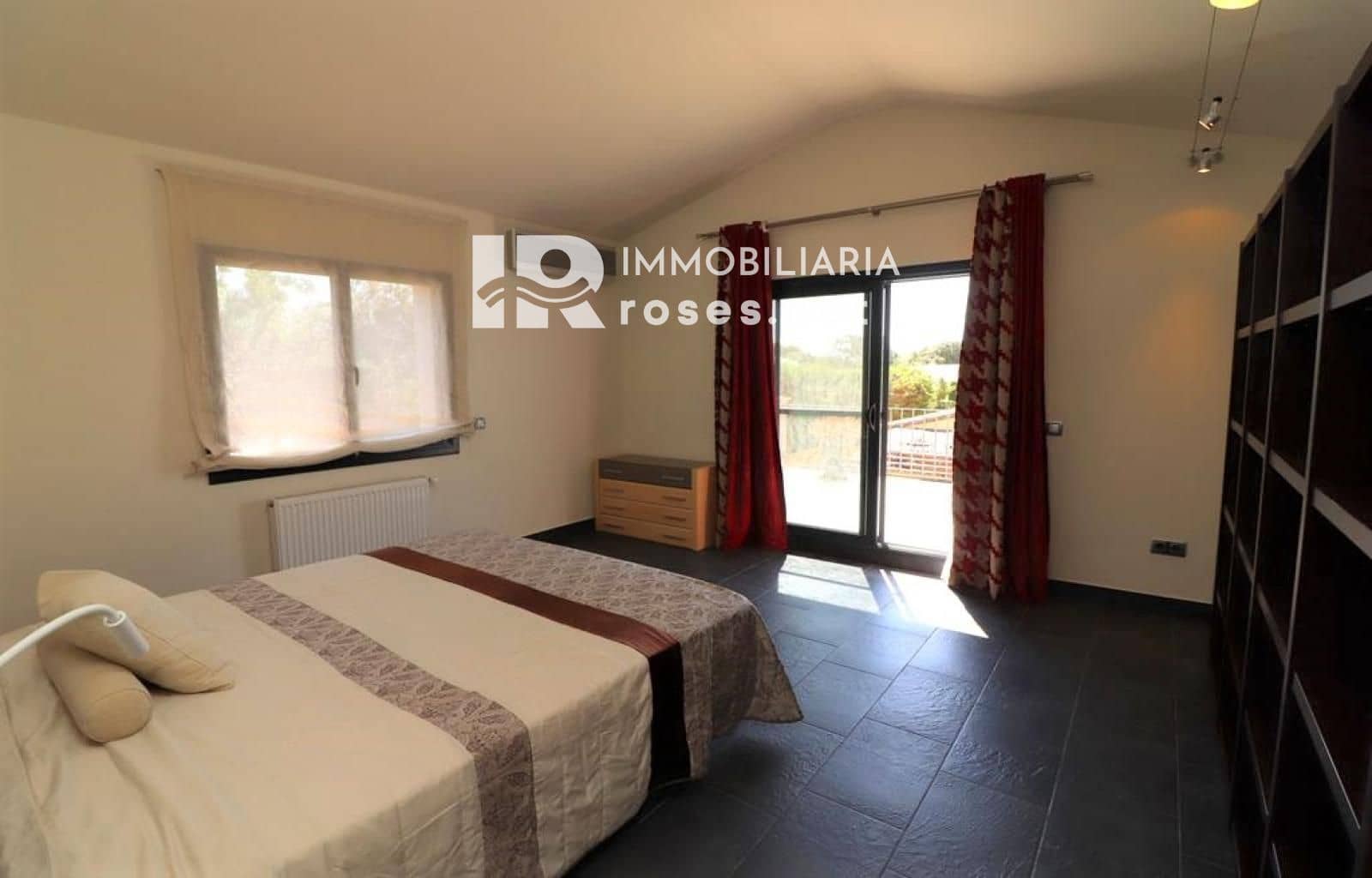 4 sypialnia Willa na sprzedaż w Peralada z basenem garażem - 950 000 € (Ref: 9187208)