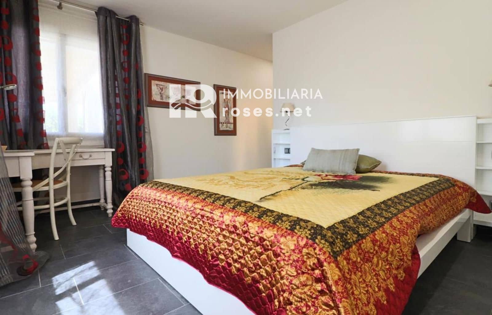 4 sypialnia Willa na sprzedaż w Peralada z basenem garażem - 950 000 € (Ref: 9187208)