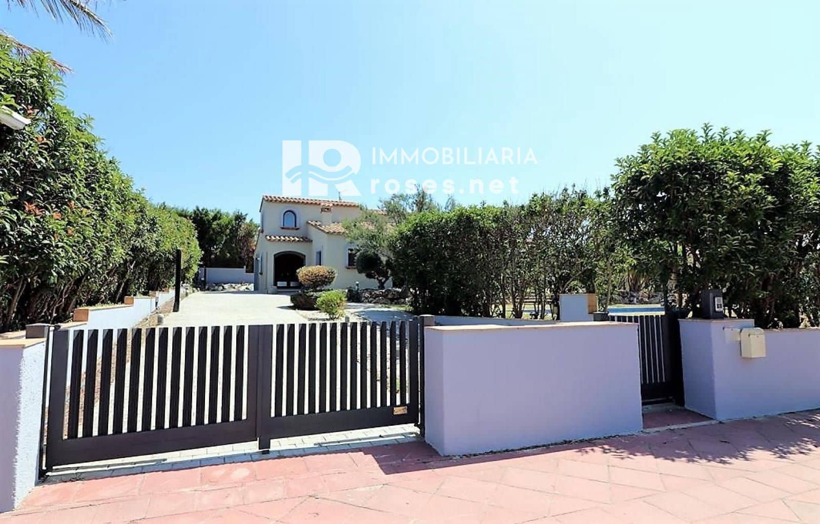 4 sypialnia Willa na sprzedaż w Peralada z basenem garażem - 950 000 € (Ref: 9187208)