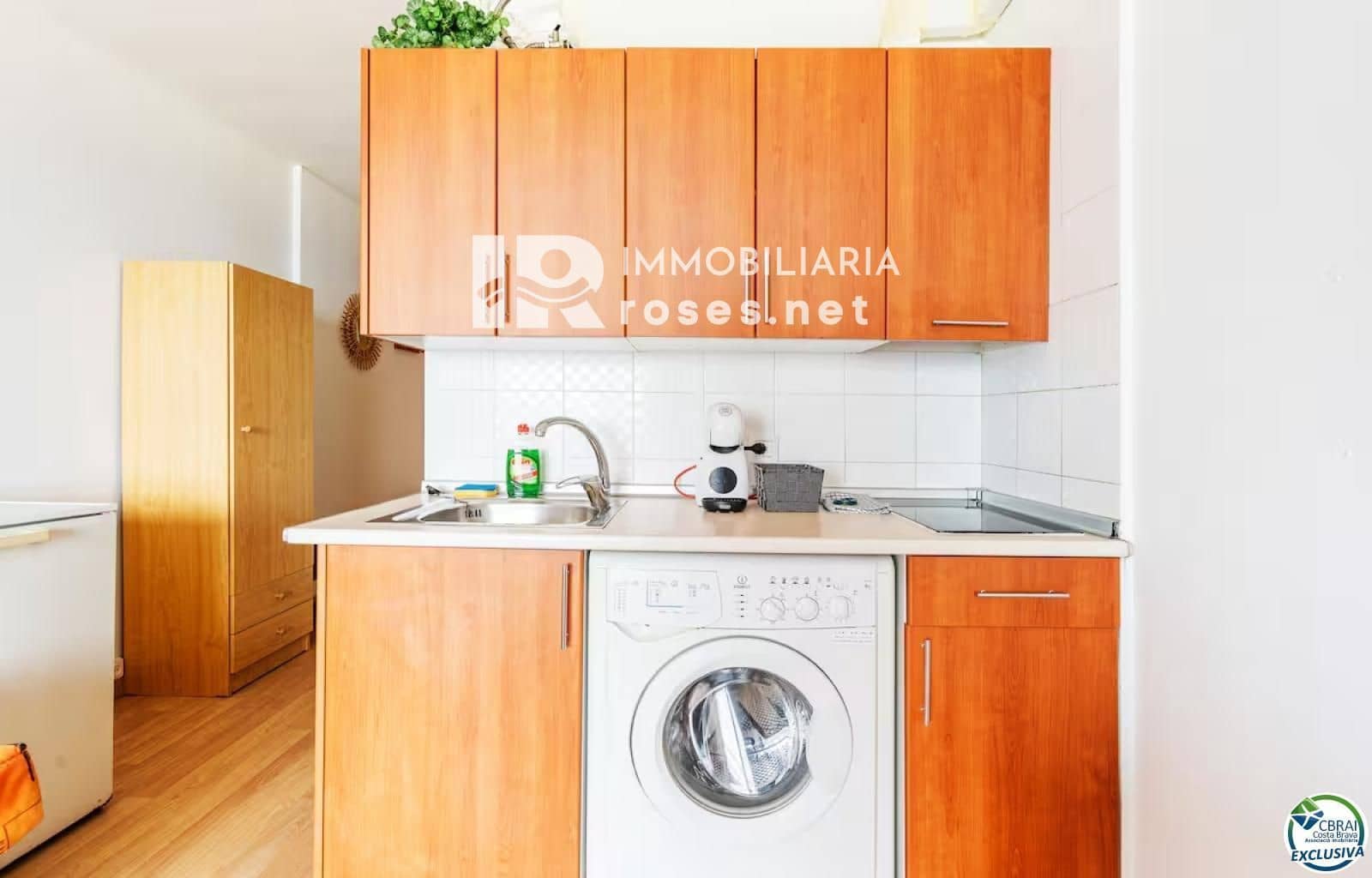 Flat for sale in Empuriabrava - € 129,000 (Ref: 9198094)