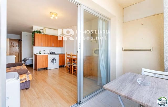 Flat te koop in Empuriabrava, Castelló d'Empúries - € 129.000 (Ref: 9198094)