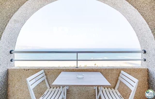 Flat te koop in Empuriabrava, Castelló d'Empúries - € 129.000 (Ref: 9198094)