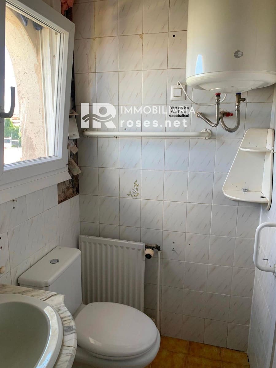 2 sovrum Villa till salu i Empuriabrava - 299 000 € (Ref: 9210398)