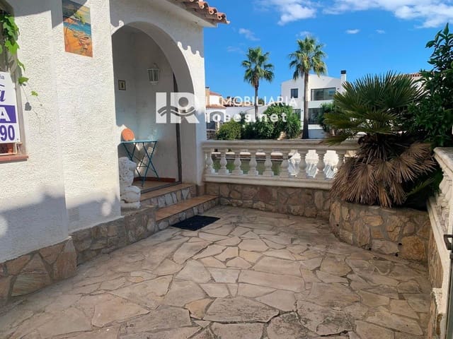 2 sovrum Villa till salu i Empuriabrava, Castelló d'Empúries - 299 000 € (Ref: 9210398)