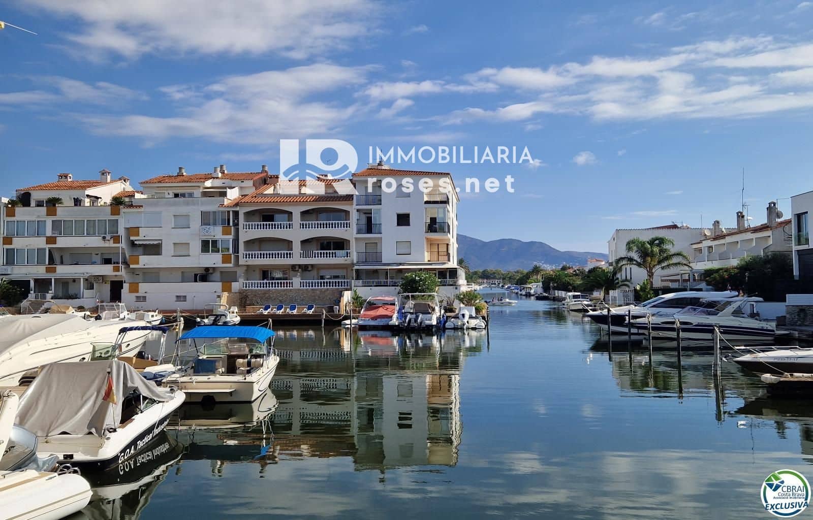2 slaapkamer Flat te koop in Empuriabrava - € 299.000 (Ref: 9215701)