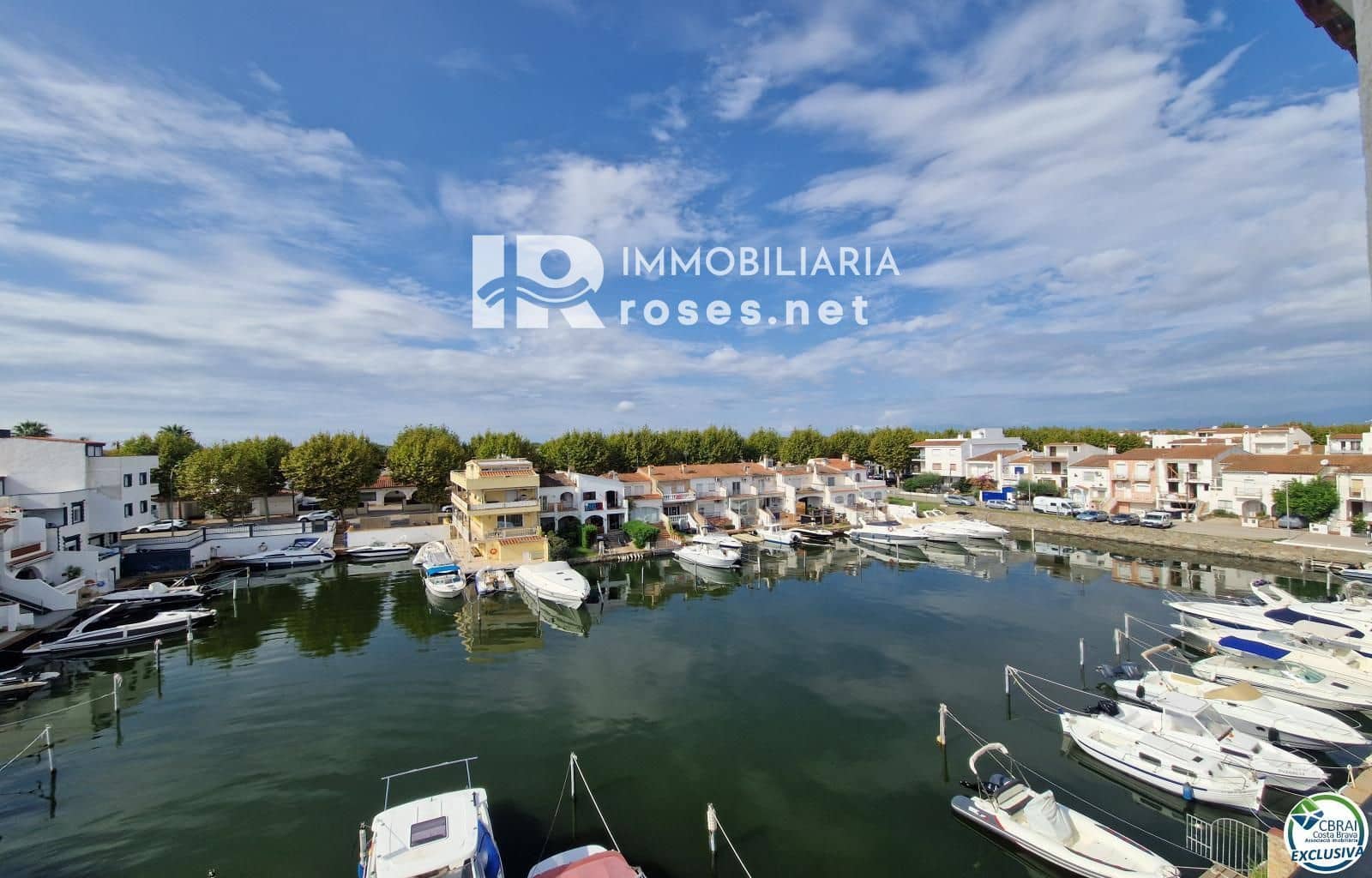 2 slaapkamer Flat te koop in Empuriabrava - € 299.000 (Ref: 9215701)