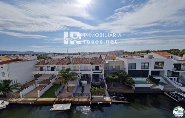 2 slaapkamer Flat te koop in Empuriabrava, Castelló d'Empúries - € 299.000 (Ref: 9215701)