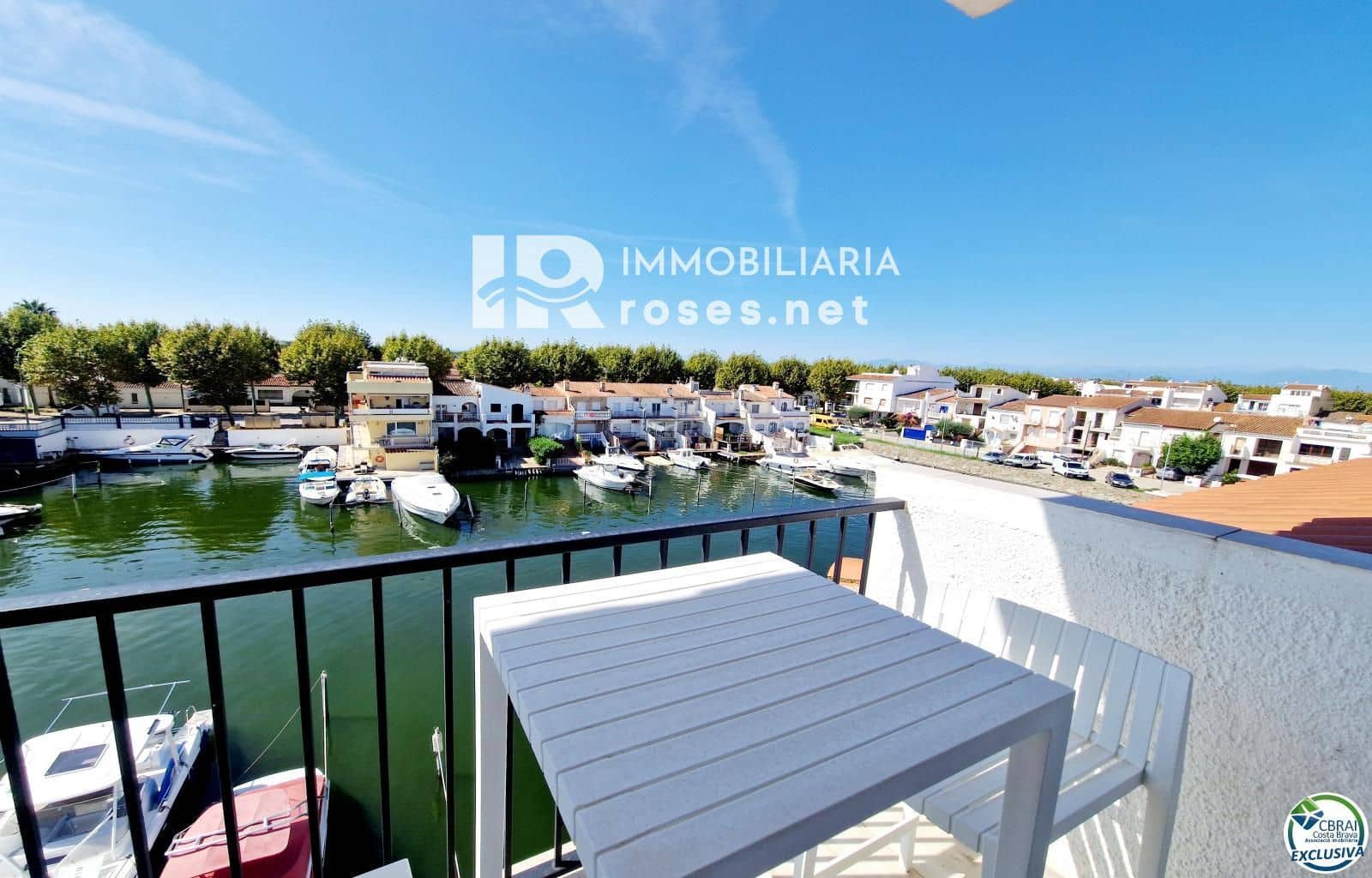 2 slaapkamer Flat te koop in Empuriabrava - € 299.000 (Ref: 9215701)