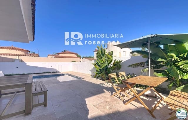 2 sovrum Villa till salu i Empuriabrava, Castelló d'Empúries med pool garage - 399 500 € (Ref: 9247513)