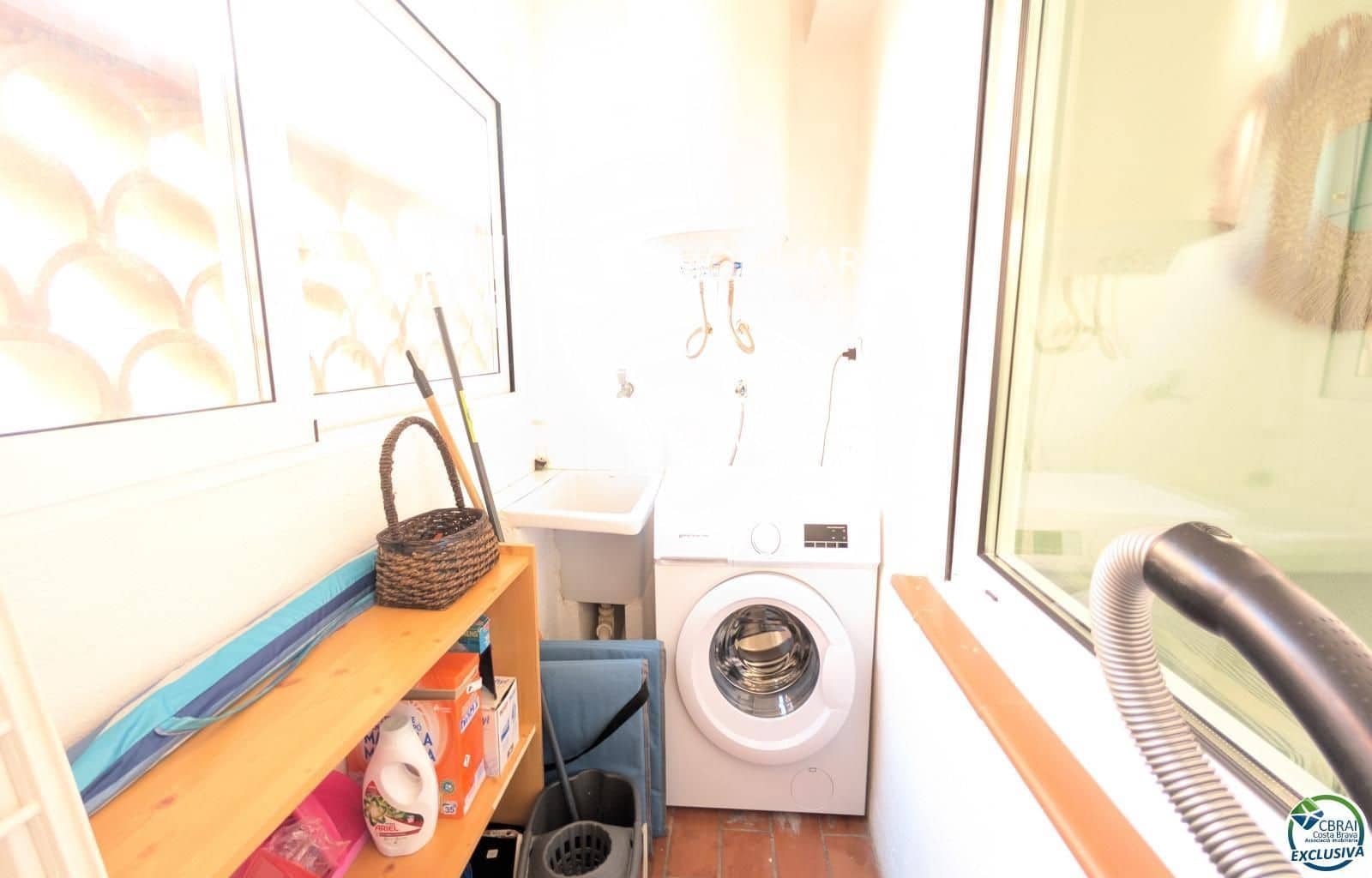 2 bedroom Flat for sale in Empuriabrava - € 189,000 (Ref: 9251505)