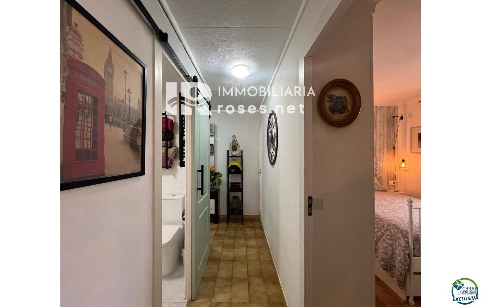 2 bedroom Flat for sale in Empuriabrava - € 180,000 (Ref: 9253743)