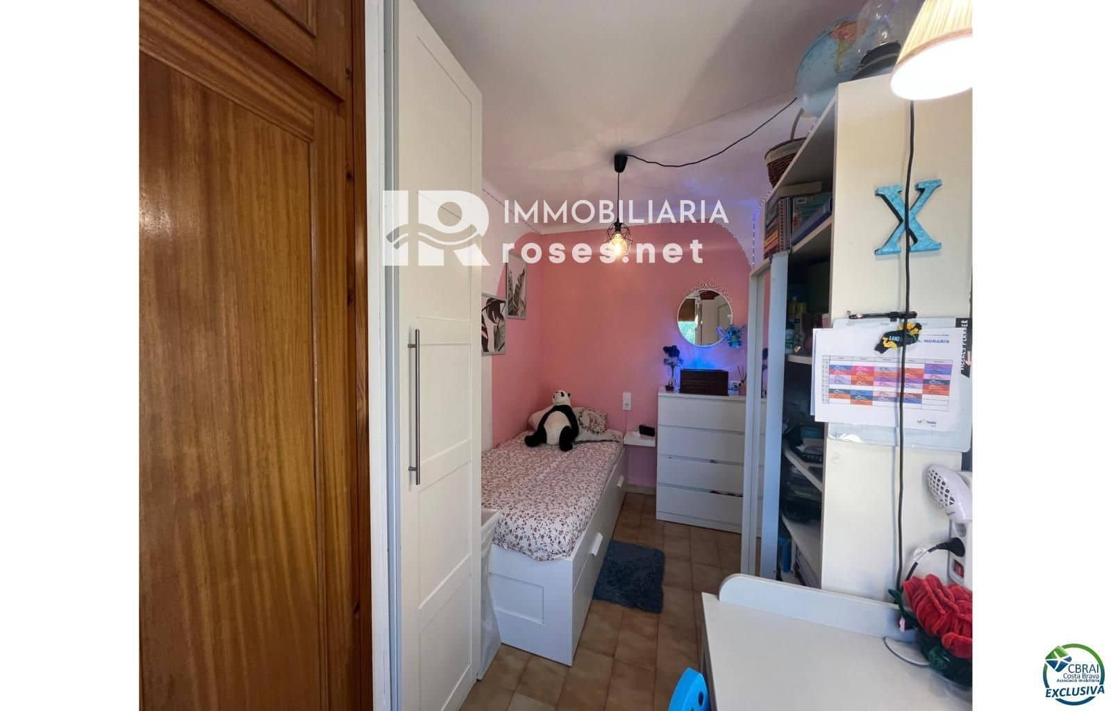 2 bedroom Flat for sale in Empuriabrava - € 180,000 (Ref: 9253743)