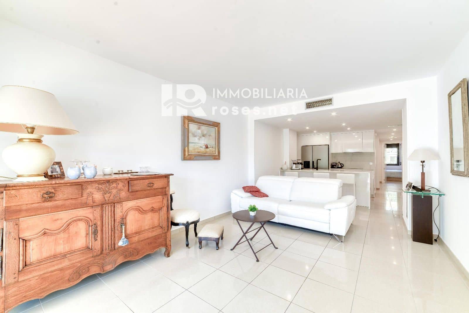 2 slaapkamer Flat te koop in Roses met zwembad - € 480.000 (Ref: 9253744)